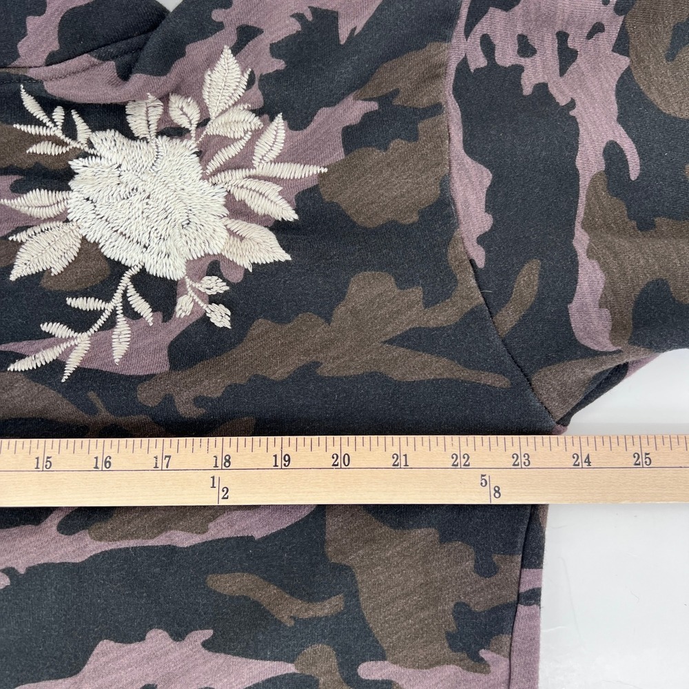 Johnny Was Embroidered Camo Sweatshirt‎ Womens Size M - Picture 9 of 11